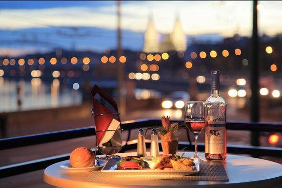 Tisza Cafe & Restaurant