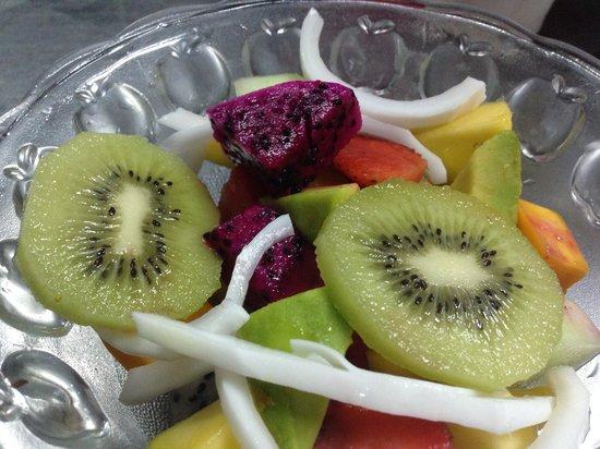 Street Fruit Salad 35