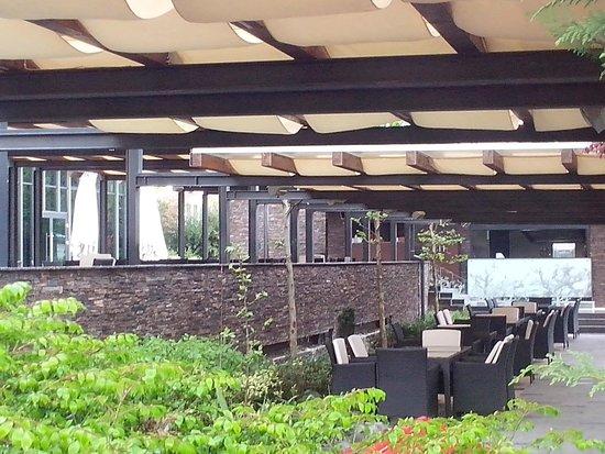 Metropolis Terrace & Restaurant