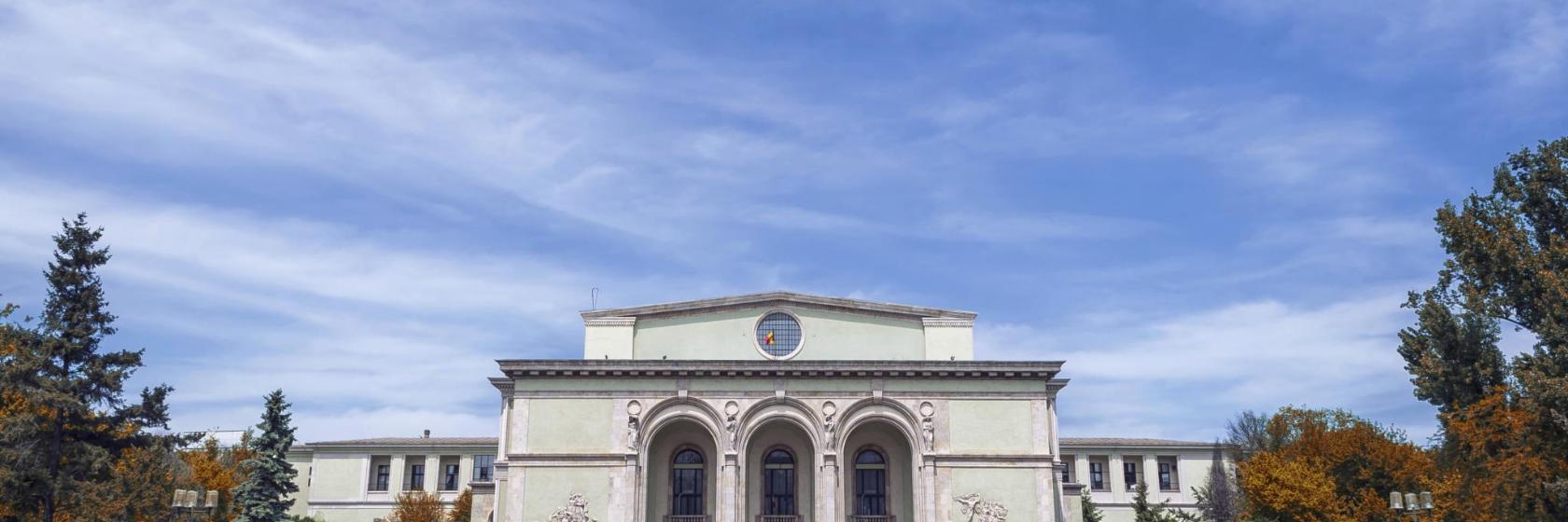 Opera Naţională